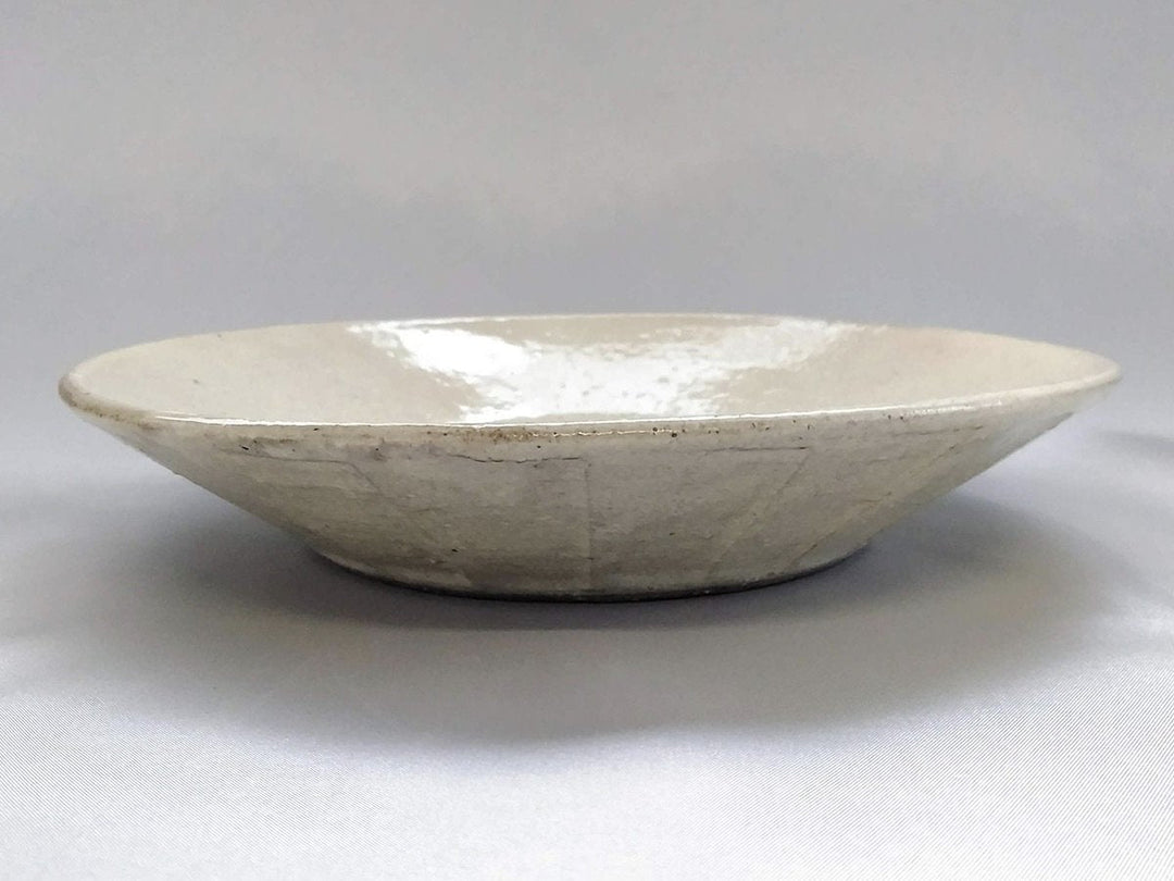 White Slip sogi Flat 7-Sun Plate - Crafted By Shinji Akane