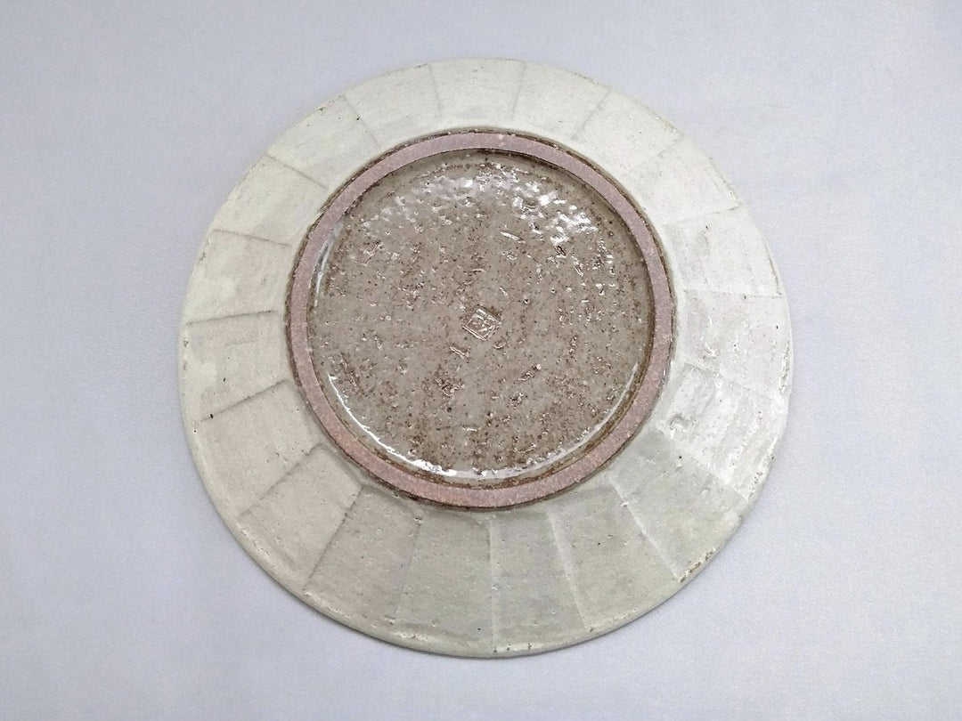 White Slip sogi Flat 7-Sun Plate - Crafted By Shinji Akane