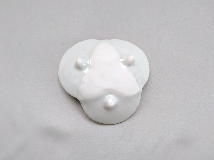 Underglazed octopus Arabesque Three-Legged Plate - Crafted By Jusen Kiln