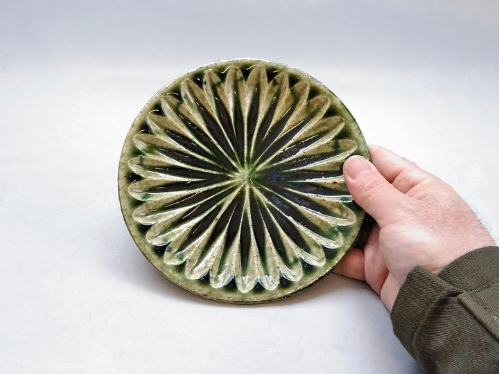 Oribe Ridged 5-Sun Plate — Hand-Glazed Japanese Pottery by Renji Nakagaki