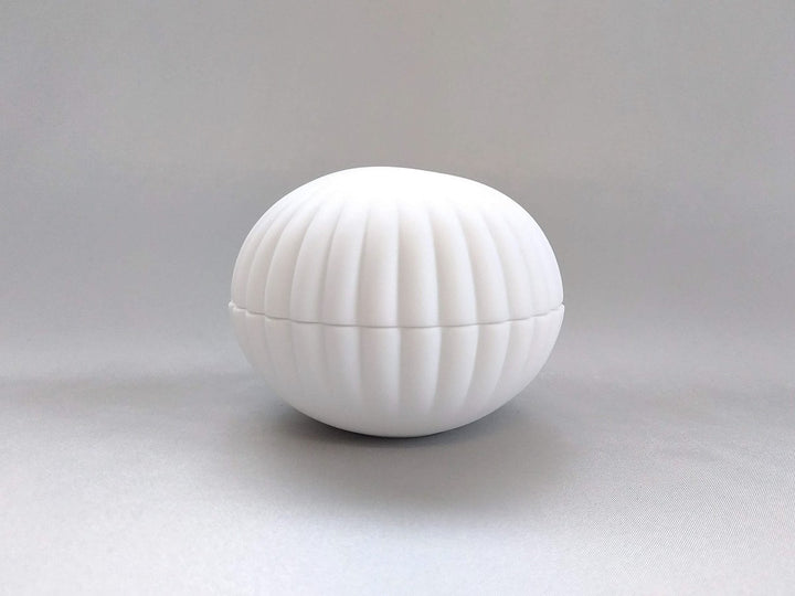 Chrysanthemum coveRed Bowl 1cm - Crafted By Yamahira Kiln