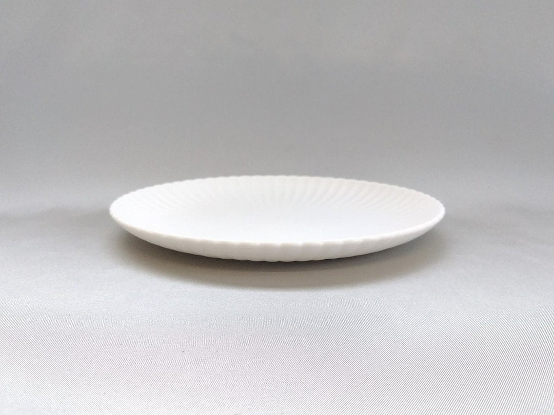 Chrysanthemum-Edged Plate - Crafted By Yamahira Kiln
