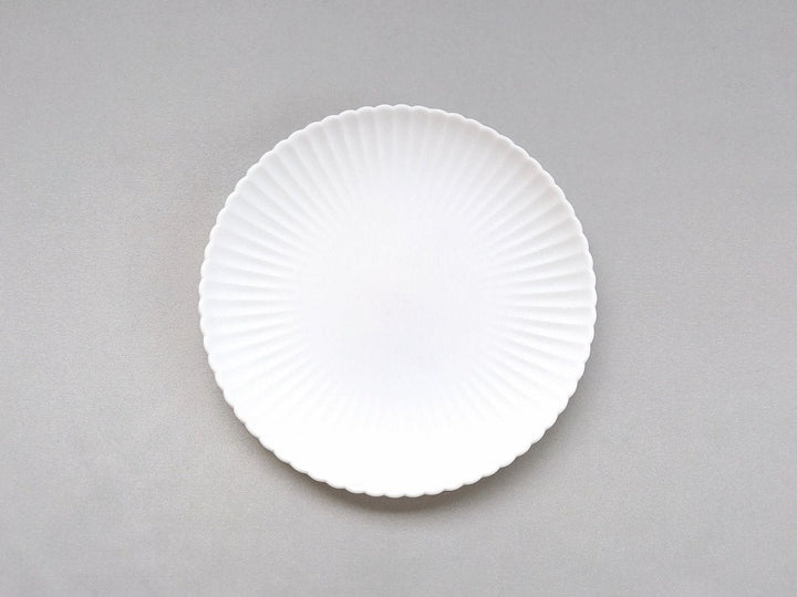 Chrysanthemum-Edged Plate - Crafted By Yamahira Kiln