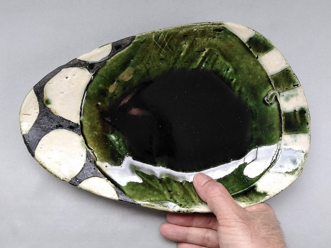 Oribe Black and White circle Striped Egg Plate size - Crafted By Kazuhito Yamamoto