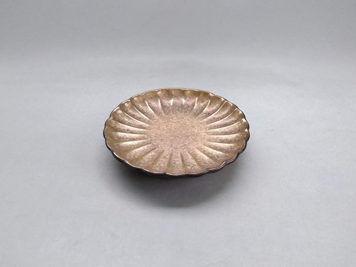 Black yuzu gold-painted Chrysanthemum Small Plate - Crafted By Toetsu Kiln