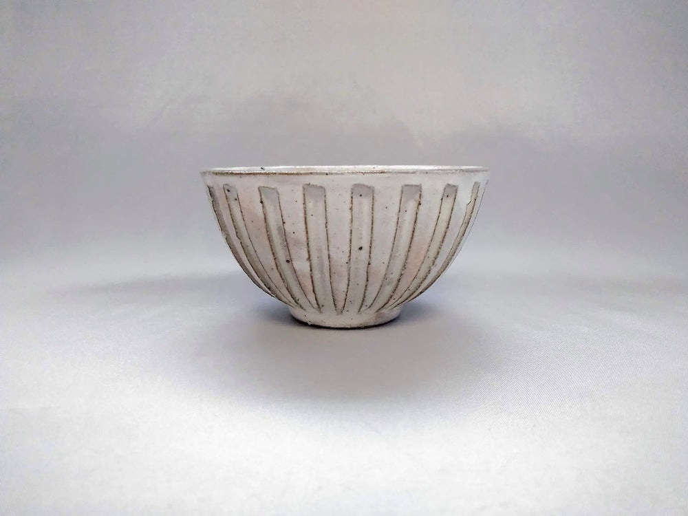 White Slip Fine-Carved Rice Bowl Small - Crafted By Hyozan Kiln